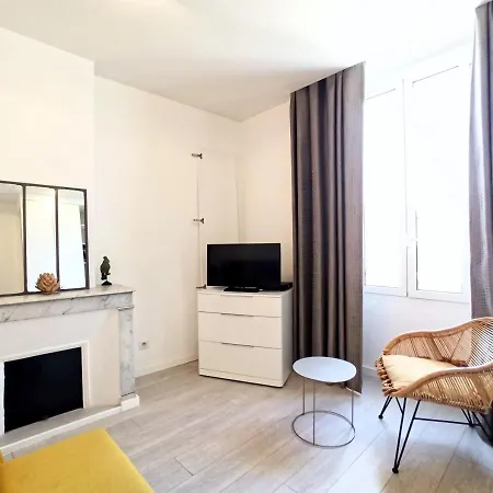 Lovely And Modern 1 Bedroom Centre *