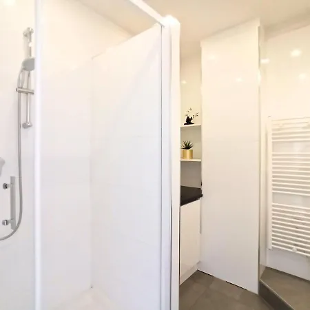 Lovely And Modern 1 Bedroom Centre