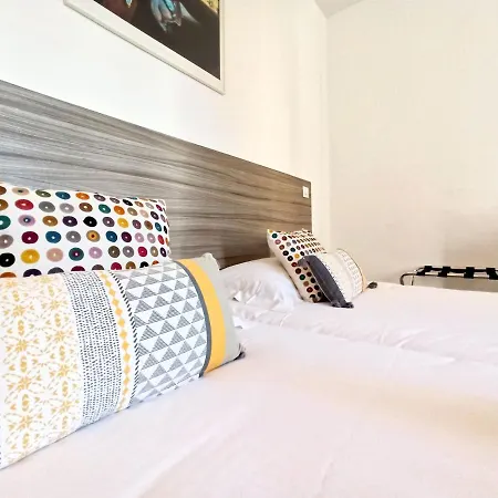 Lovely And Modern 1 Bedroom Centre شقة