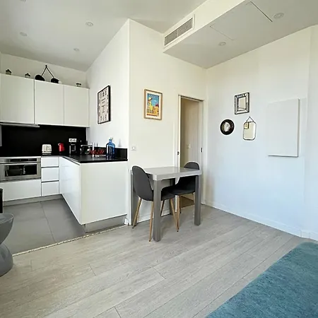 Lovely And Modern 1 Bedroom Centre شقة *